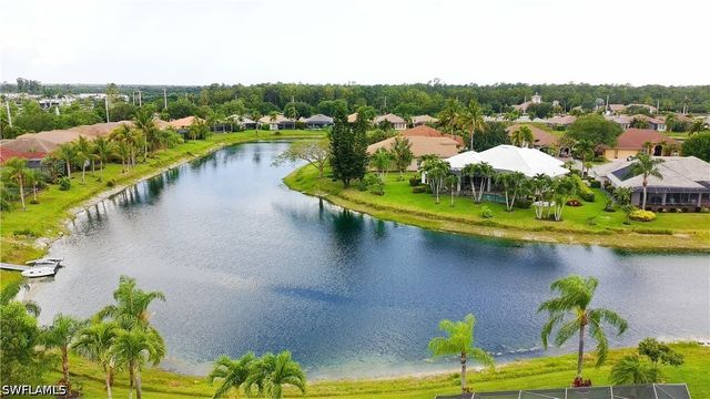 4388 Pomarine CT, Naples, FL 34119