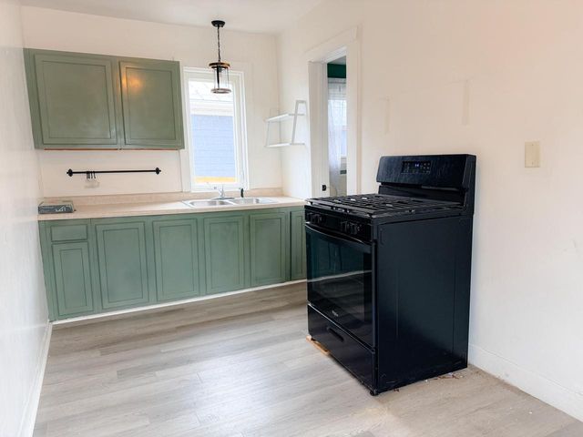 1029 Jefferson STREET, Oshkosh, WI 54901