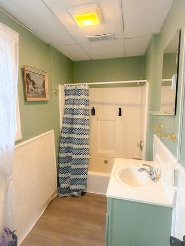 1029 Jefferson STREET, Oshkosh, WI 54901