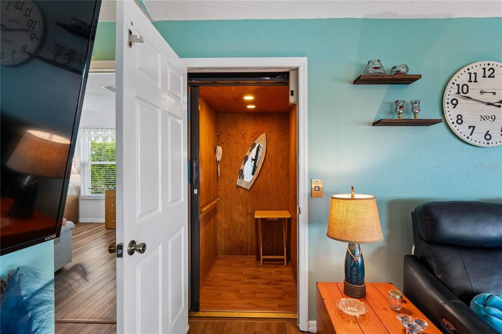 Image 23 of property listing at 3294 MINNOW CREEK DRIVE, Hernando Beach, FL 34607