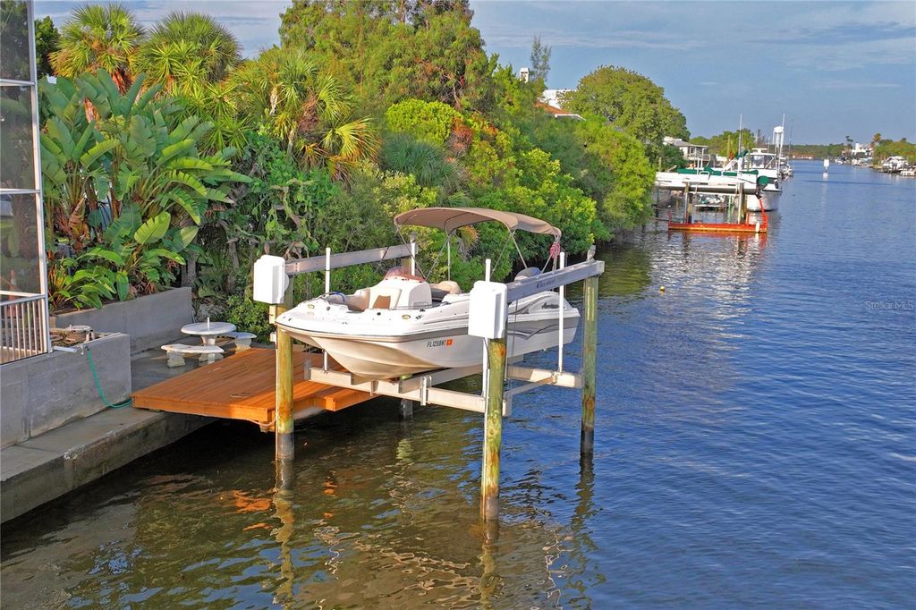 Image 54 of property listing at 3294 MINNOW CREEK DRIVE, Hernando Beach, FL 34607