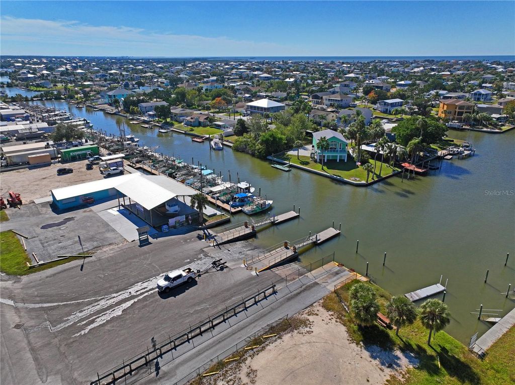 Image 71 of property listing at 3294 MINNOW CREEK DRIVE, Hernando Beach, FL 34607