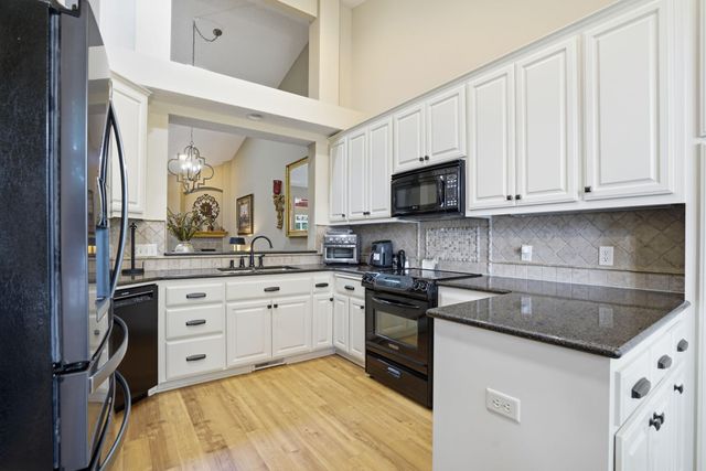 13174 Meadow Lane, Savage, MN 55378