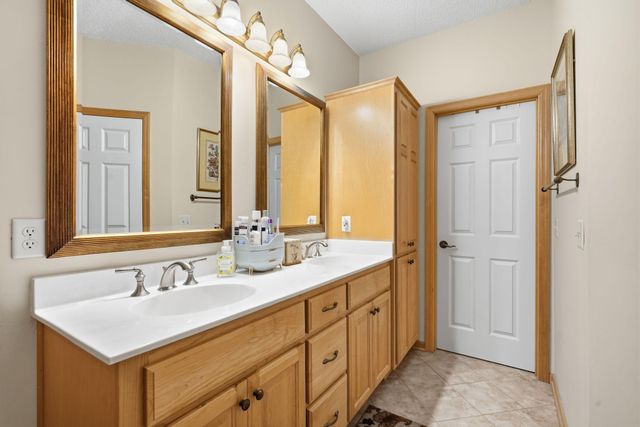 13174 Meadow Lane, Savage, MN 55378