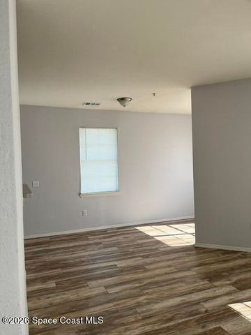 5692 Star Rush Drive 202, Melbourne, FL 32940