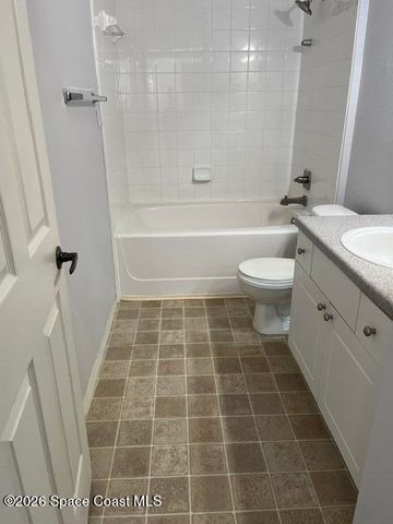 5692 Star Rush Drive 202, Melbourne, FL 32940