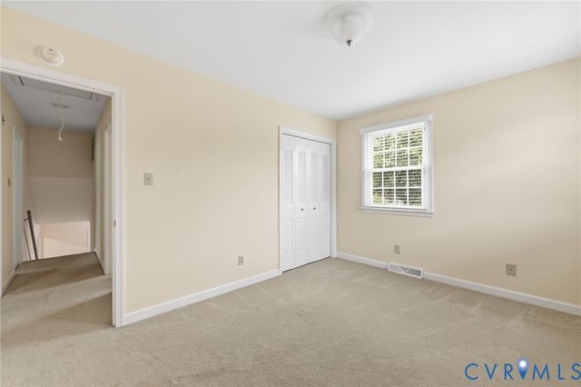 3737 Perthshire Ln, Colonial Heights, VA 23834