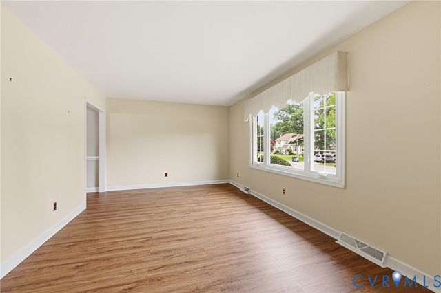 3737 Perthshire Ln, Colonial Heights, VA 23834