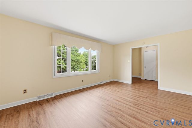 3737 Perthshire Ln, Colonial Heights, VA 23834