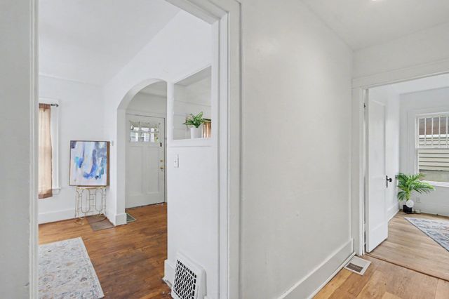 140 Dixie Avenue, Kalamazoo, MI 49001