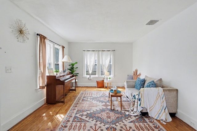 140 Dixie Avenue, Kalamazoo, MI 49001