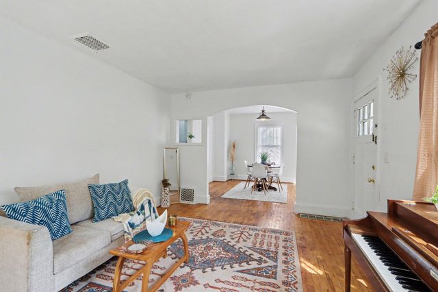 140 Dixie Avenue, Kalamazoo, MI 49001