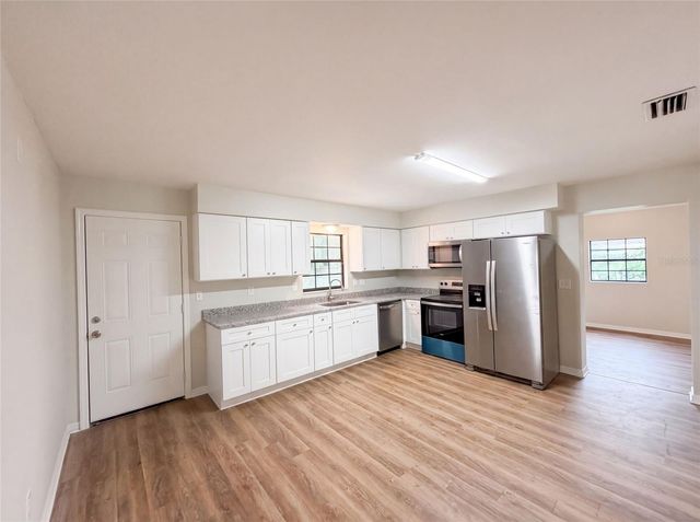 6520 NW 61ST COURT, Ocala, FL 34482