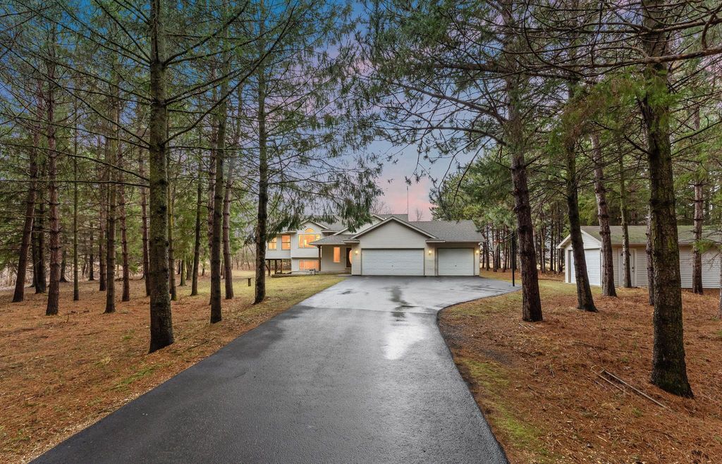 1402 143rd Street, New Richmond, WI 54017