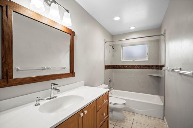 6512 BOWLINE DRIVE, Sarasota, FL 34231