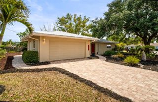 6512 BOWLINE DRIVE, Sarasota, FL 34231
