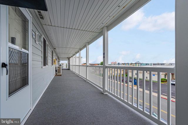 424 LARK LN #E304, Ocean City, MD 21842