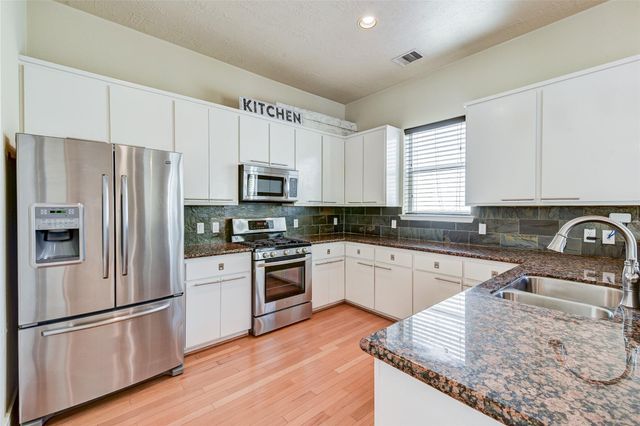 1902 Fletcher Street, Houston, TX 77009