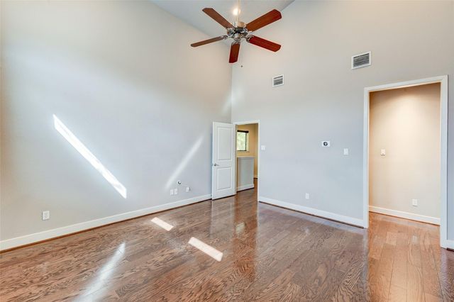 1902 Fletcher Street, Houston, TX 77009