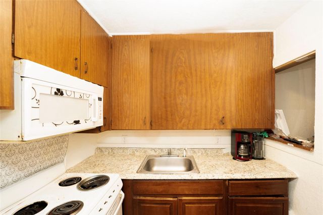 624 51st Street, West Palm Beach, FL 33407
