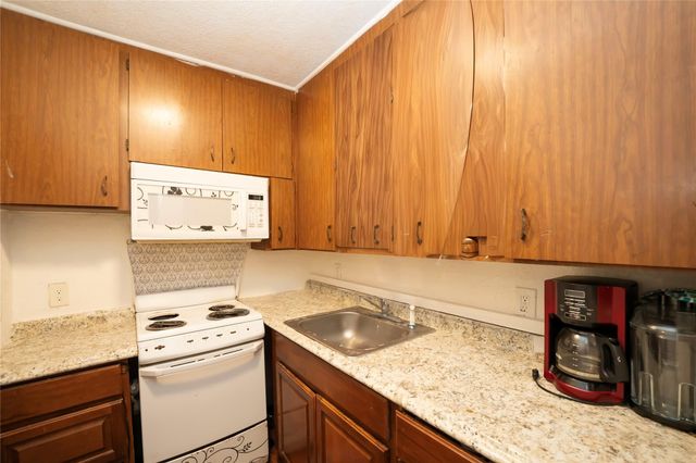 624 51st Street, West Palm Beach, FL 33407