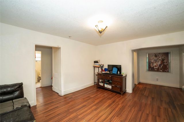 624 51st Street, West Palm Beach, FL 33407
