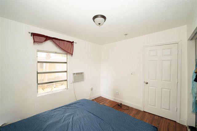624 51st Street, West Palm Beach, FL 33407