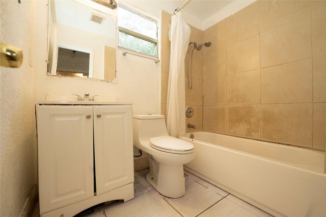624 51st Street, West Palm Beach, FL 33407
