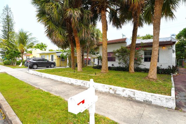 624 51st Street, West Palm Beach, FL 33407