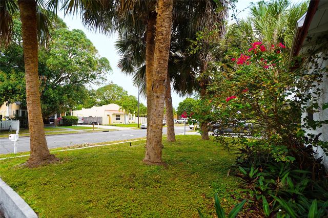 624 51st Street, West Palm Beach, FL 33407