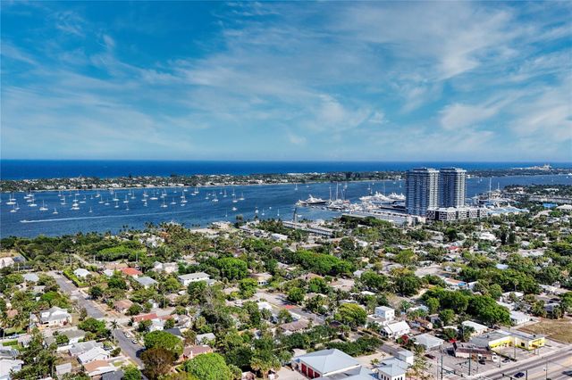 624 51st Street, West Palm Beach, FL 33407