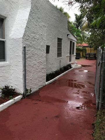 624 51st Street, West Palm Beach, FL 33407