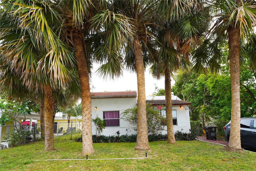 624 51st Street, West Palm Beach, FL 33407