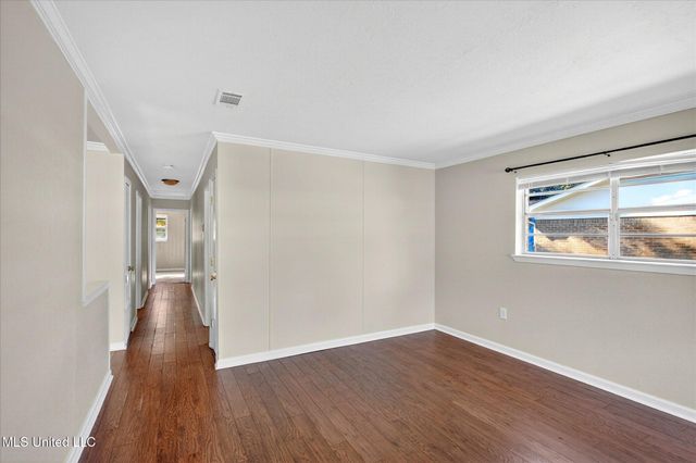 2129 Floyd Drive, Biloxi, MS 39531