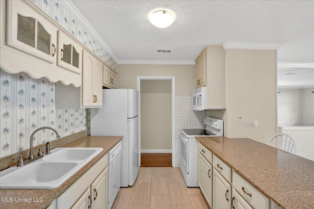 2129 Floyd Drive, Biloxi, MS 39531