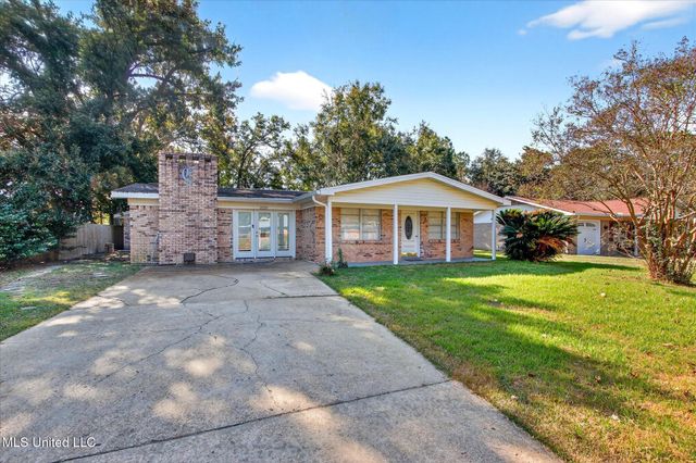 2129 Floyd Drive, Biloxi, MS 39531