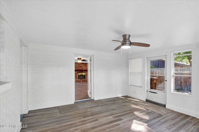 2129 Floyd Drive, Biloxi, MS 39531