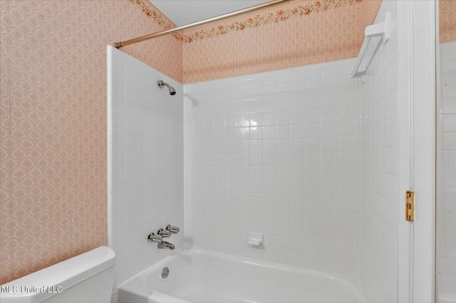 2129 Floyd Drive, Biloxi, MS 39531