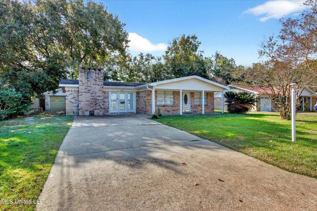 2129 Floyd Drive, Biloxi, MS 39531