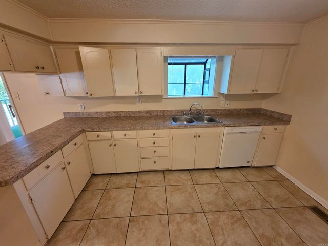 6604 W 31st Street, Little Rock, AR 72204