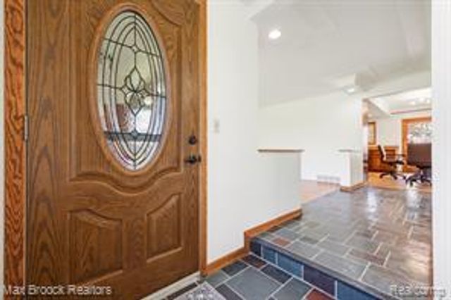 5030 Stellar Road, Shelby Twp, MI 48316