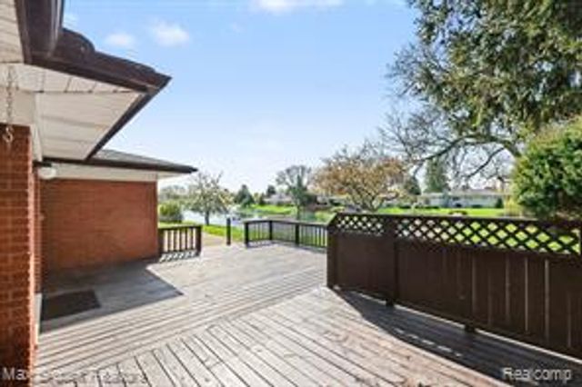 5030 Stellar Road, Shelby Twp, MI 48316