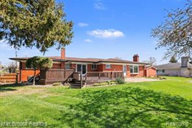 5030 Stellar Road, Shelby Twp, MI 48316