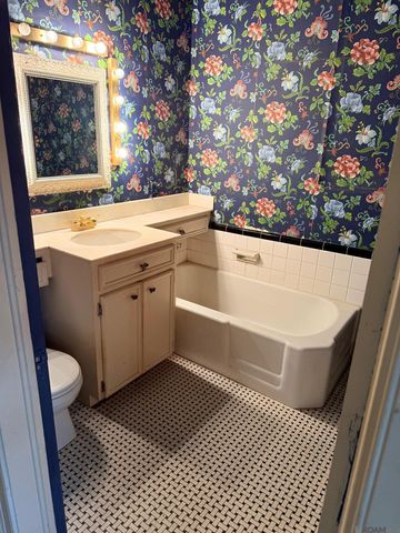 2030 Terrace Ave, Baton Rouge, LA 70806