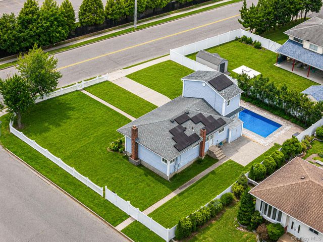 152 Alkier Street, Brentwood, NY 11717