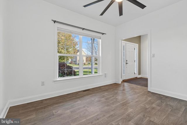 47 FRANKLIN DR, Mechanicsburg, PA 17055