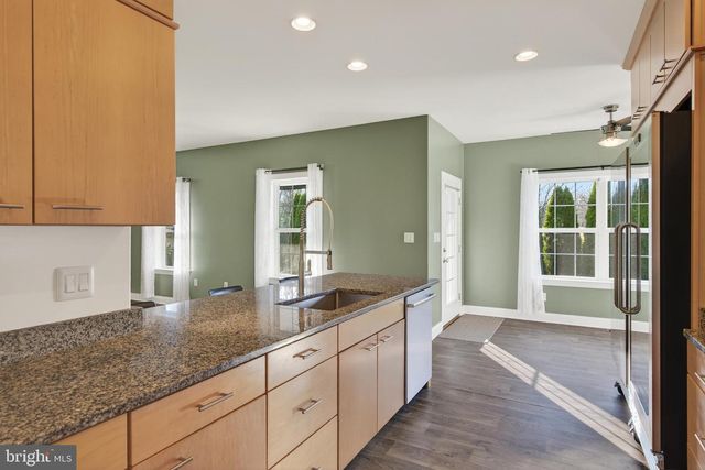 47 FRANKLIN DR, Mechanicsburg, PA 17055