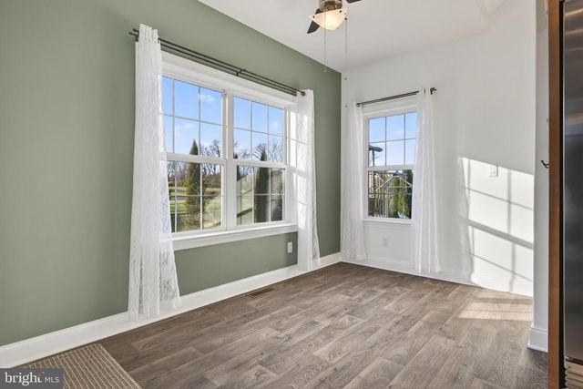 47 FRANKLIN DR, Mechanicsburg, PA 17055