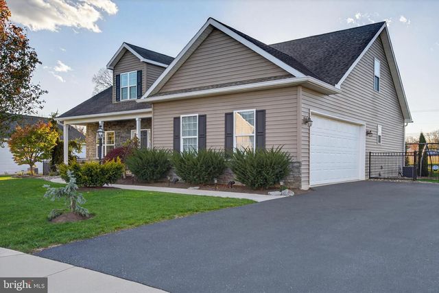 47 FRANKLIN DR, Mechanicsburg, PA 17055