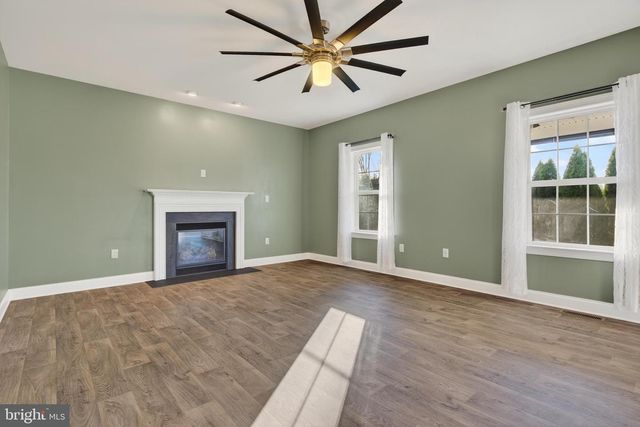 47 FRANKLIN DR, Mechanicsburg, PA 17055